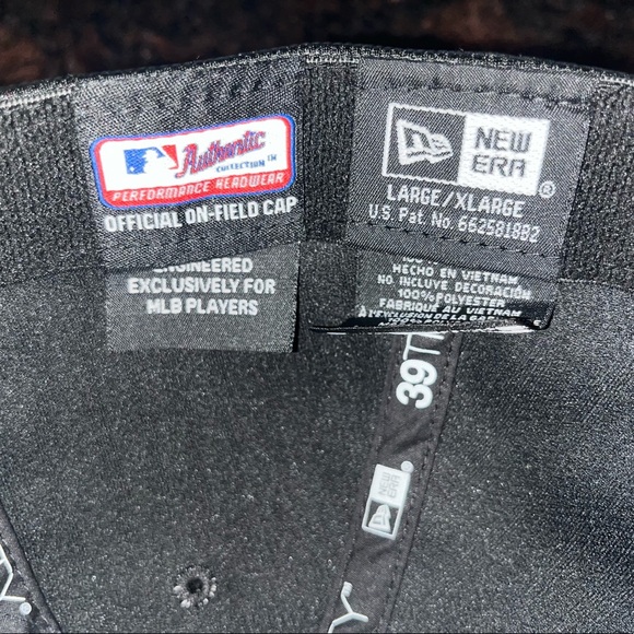 Colorado Rockies New Era 39Thirty Hat - Size L-XL - Picture 6 of 7